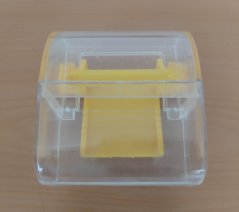 Krmítko pro ptáky žluté