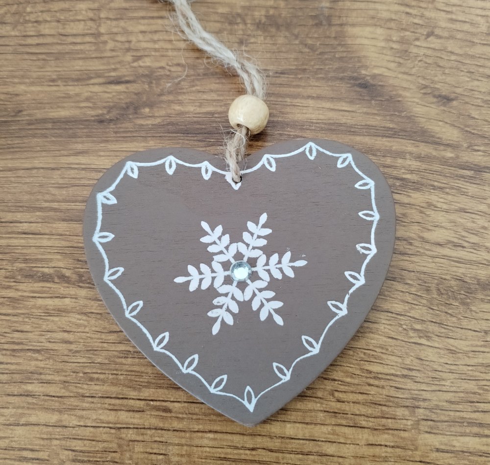 Levně Dřevěné srdíčko s potiskem hnědé 5150-B