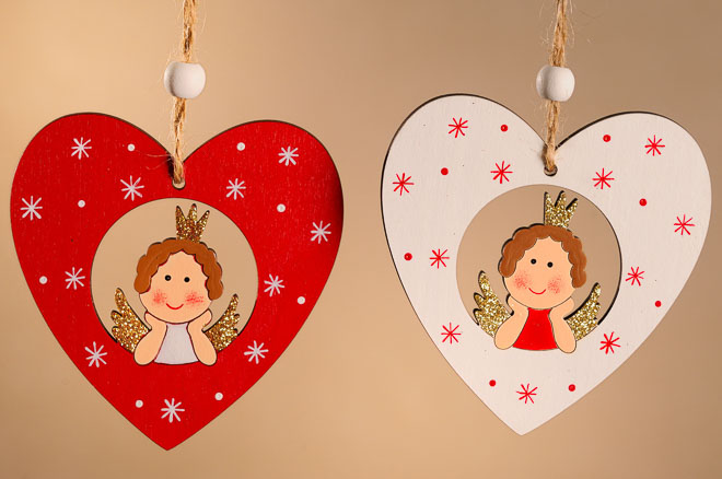 Levně Dřevěné srdíčko s andílkem MIX X370M